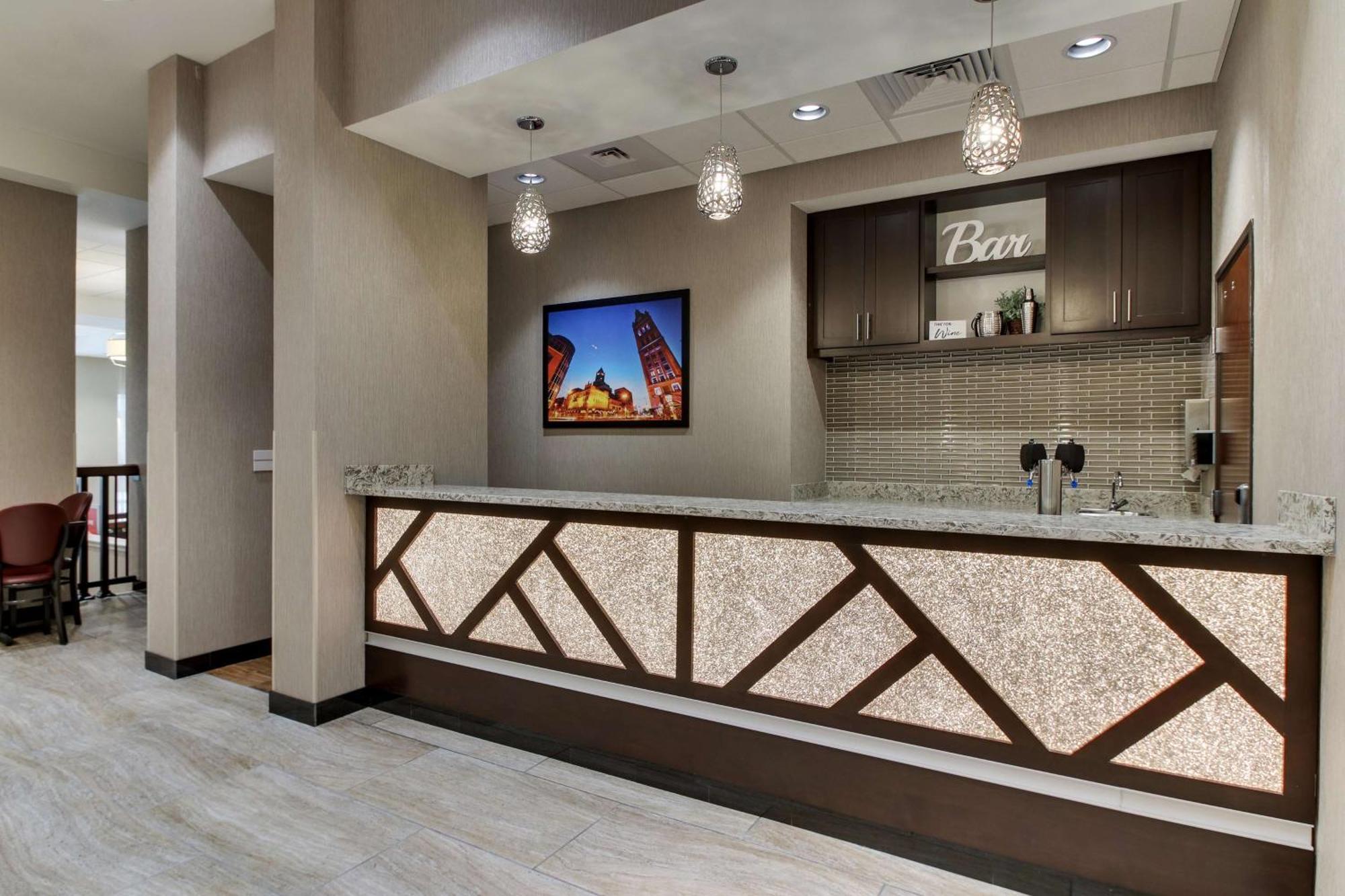 Drury Plaza Hotel Milwaukee Downtown Экстерьер фото